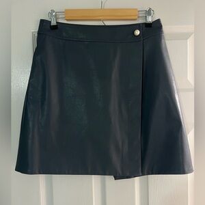 Tanya Taylor Slate Faux Leather A-Line Mini Skirt with Pearl Snap - Size 6